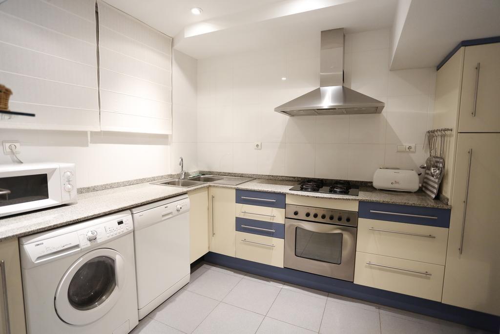 Apartamentos Alquihouse Vilafortuny Кембрилс Стая снимка