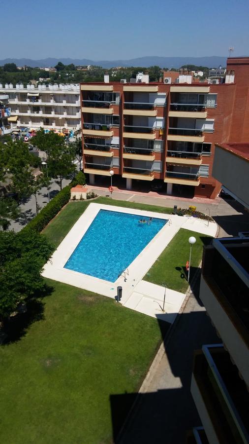 Apartamentos Alquihouse Vilafortuny Кембрилс Екстериор снимка