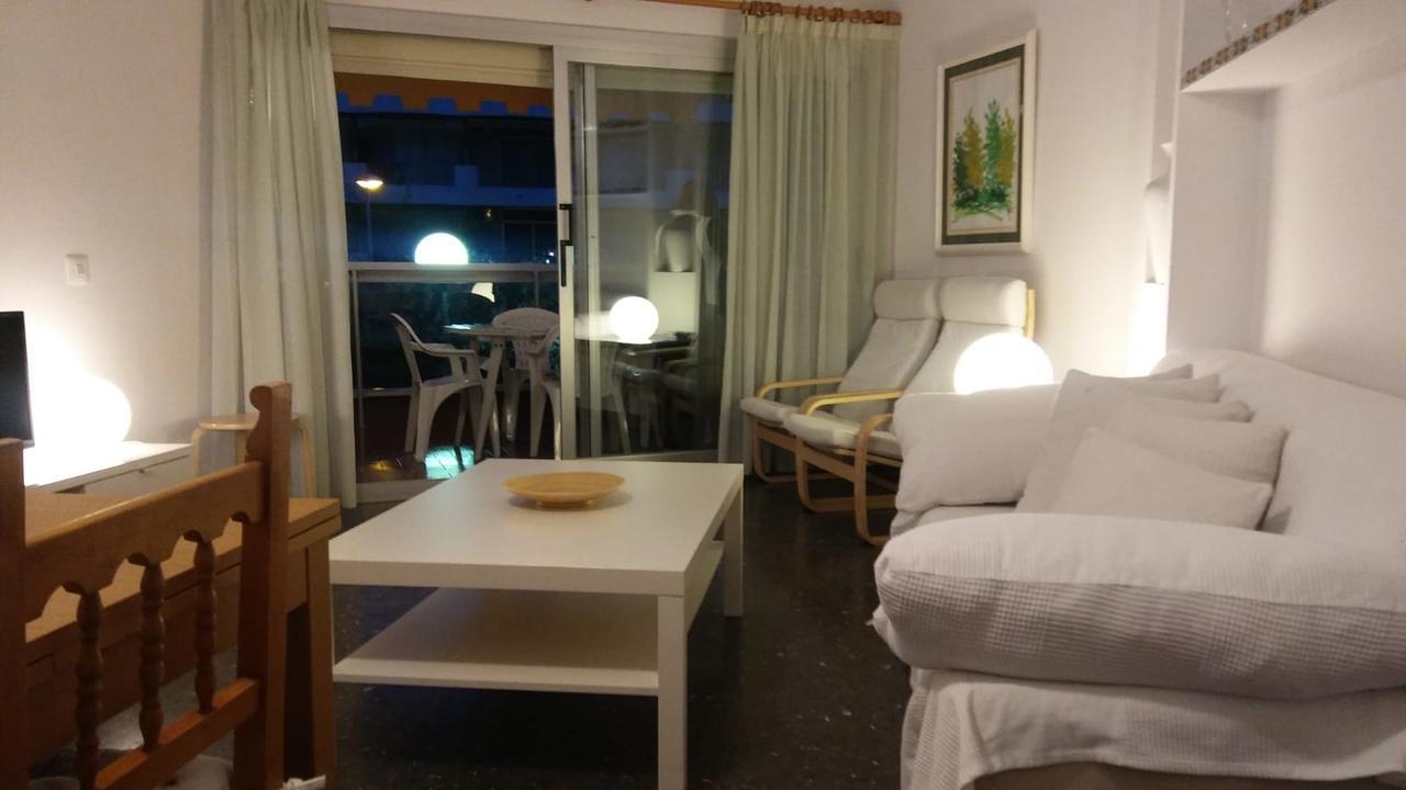 Apartamentos Alquihouse Vilafortuny Кембрилс Екстериор снимка