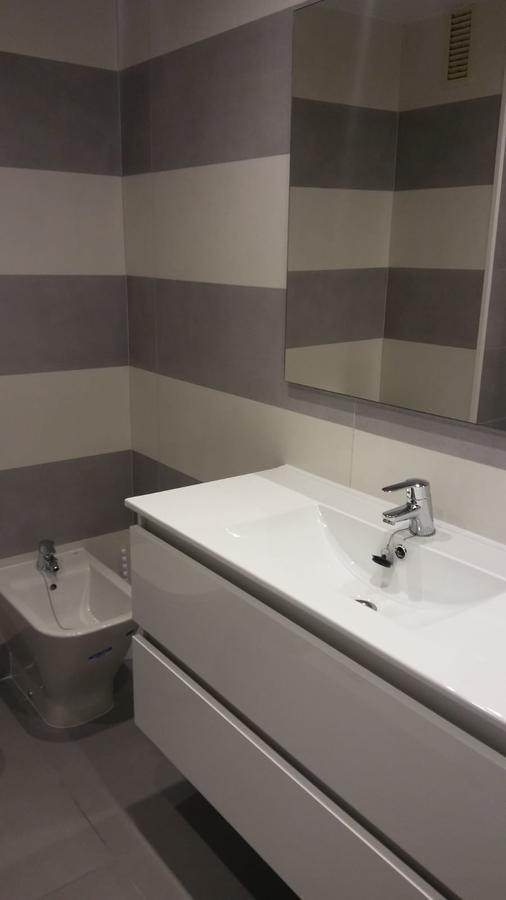 Apartamentos Alquihouse Vilafortuny Кембрилс Екстериор снимка